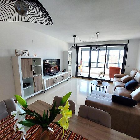 Luxury 3 Dormitorios Frente Al Mar En Las Marinas By Sonneil Rentals Бенидорм Екстериор снимка