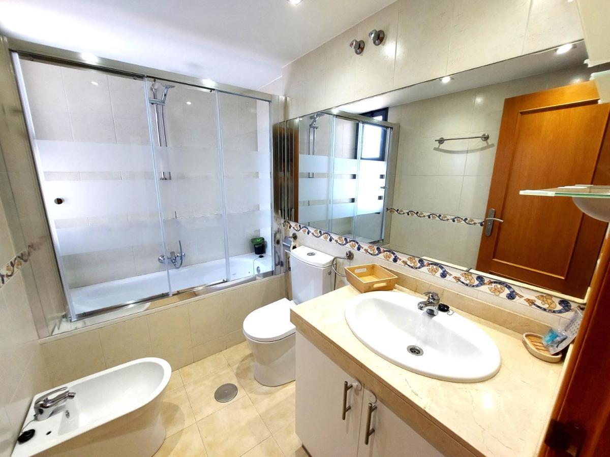 Luxury 3 Dormitorios Frente Al Mar En Las Marinas By Sonneil Rentals Бенидорм Екстериор снимка
